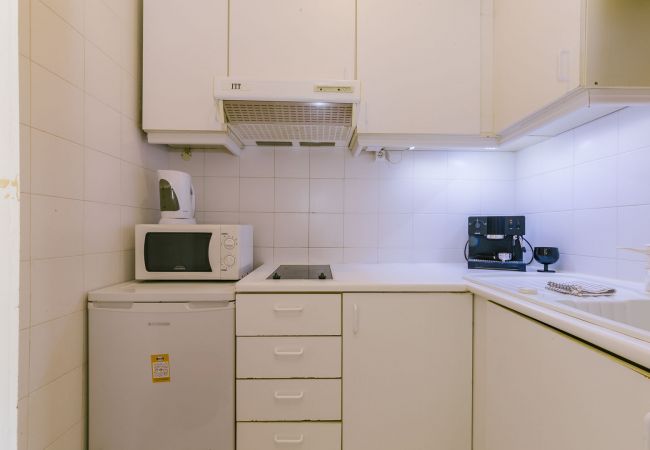 Estúdio em Estoril - E8 - ESTORIL BEACHFRONT STUDIO 8 Estúdio em Estoril - E8 - ESTORIL BEACHFRONT STUDIO 8