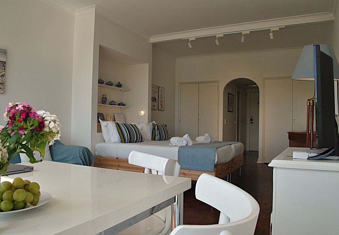 Estúdio em Estoril - RENT4REST ESTORIL BEACHFRONT APARTMENT - STUDIO