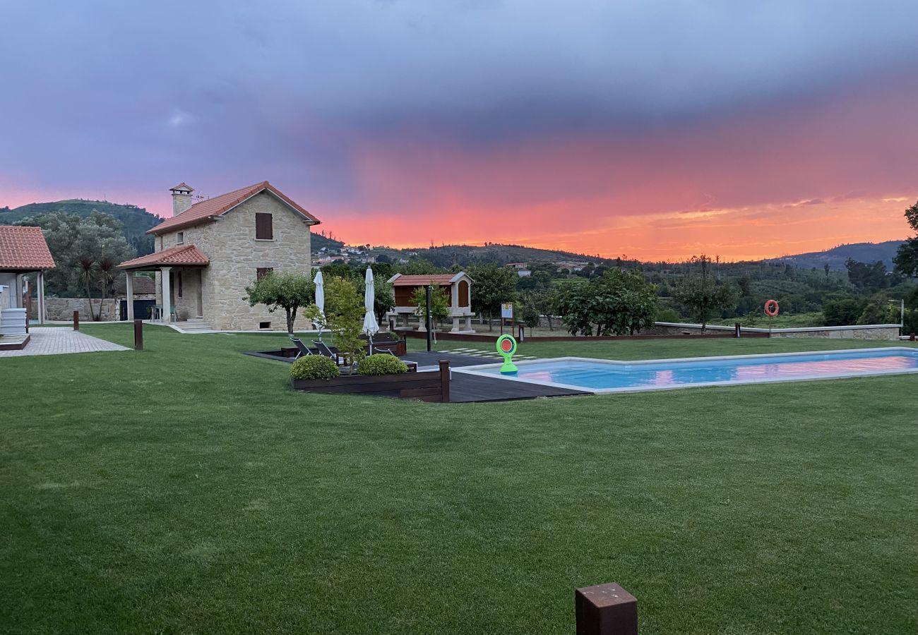 Casa rural em Monção - Terrada, casa com piscina em Monção