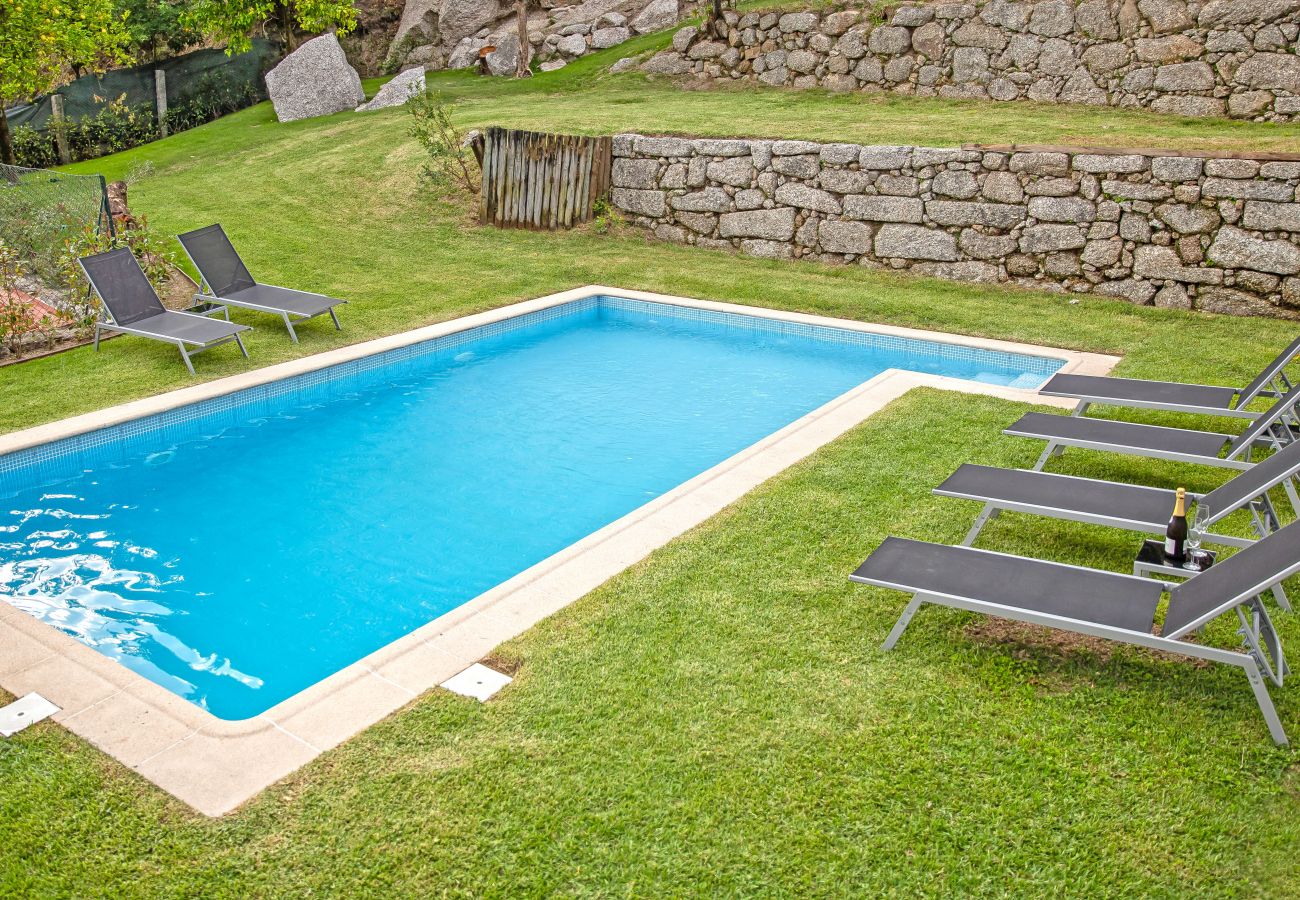 Villa em Gerês - Villa de luxo com piscina privada