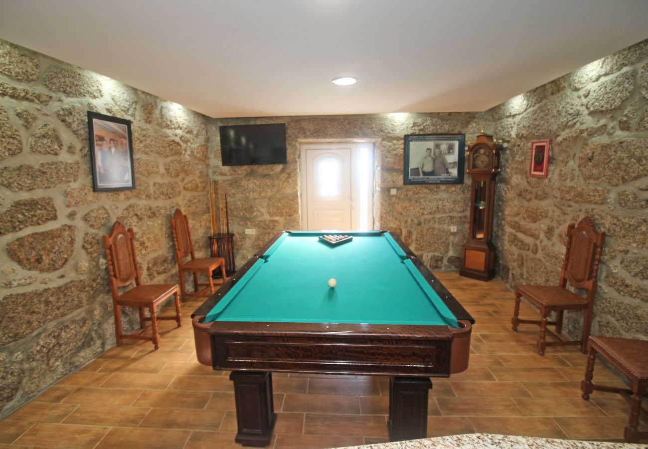 Casa rural em Gerês - Casa na aldeia com piscina privada