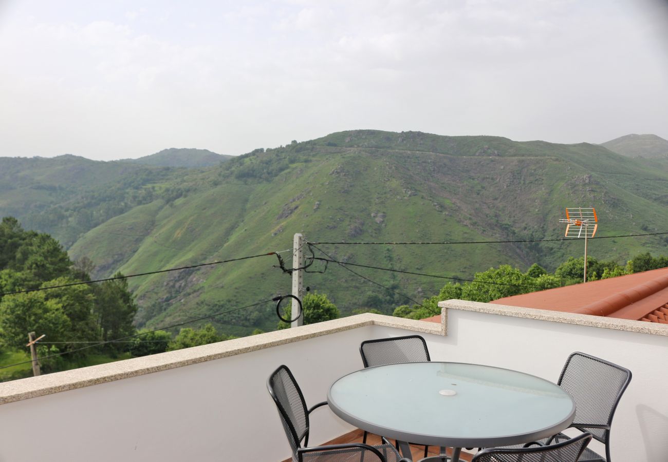 Casa rural em Gerês - Casa no Gerês para 2 pessoas com lareira