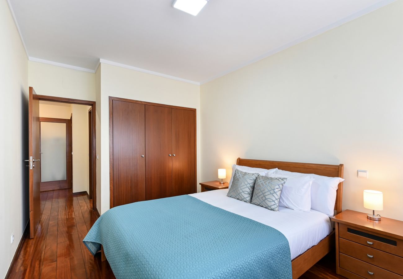 Apartamento em Braga - Casa Cecília Ap c/ Varanda - Sé Apartamentos