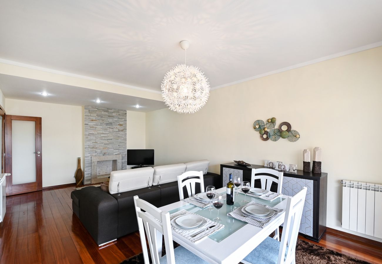 Apartamento em Braga - Casa Cecília Ap c/ Varanda - Sé Apartamentos