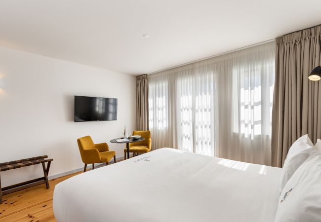 Estúdio em Braga - LP Heritage 3.04 Nobre Estúdio em Braga - LP Heritage 3.04 Nobre