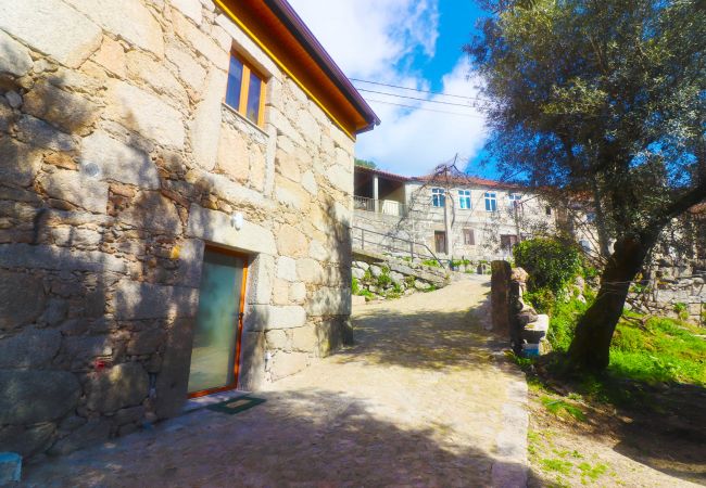 Alojamento de turismo rural em Gerês - Casa dos Meões Alojamento de turismo rural em Gerês - Casa dos Meões