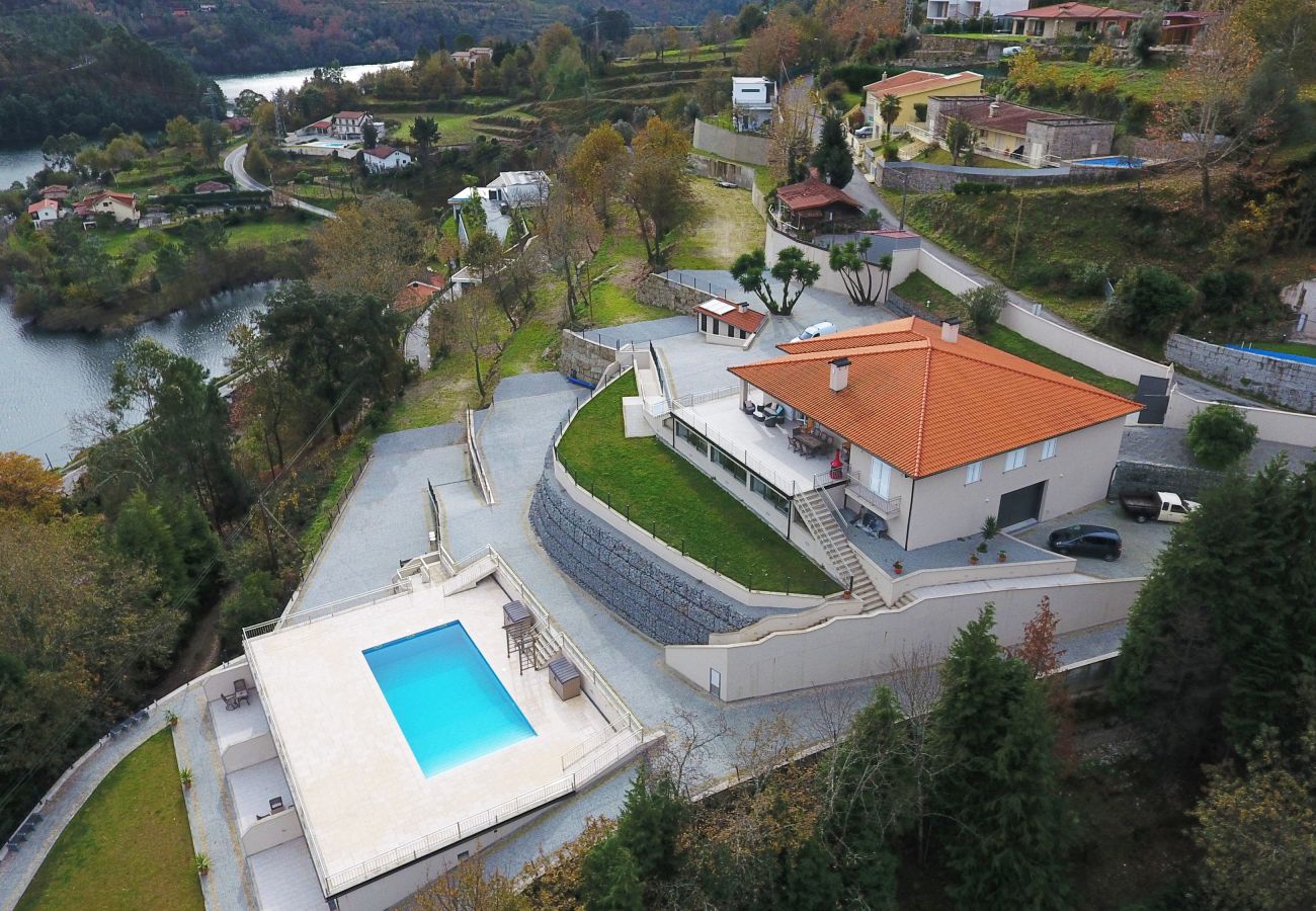 Estúdio em Gerês - Casa Panorâmica Estudio I