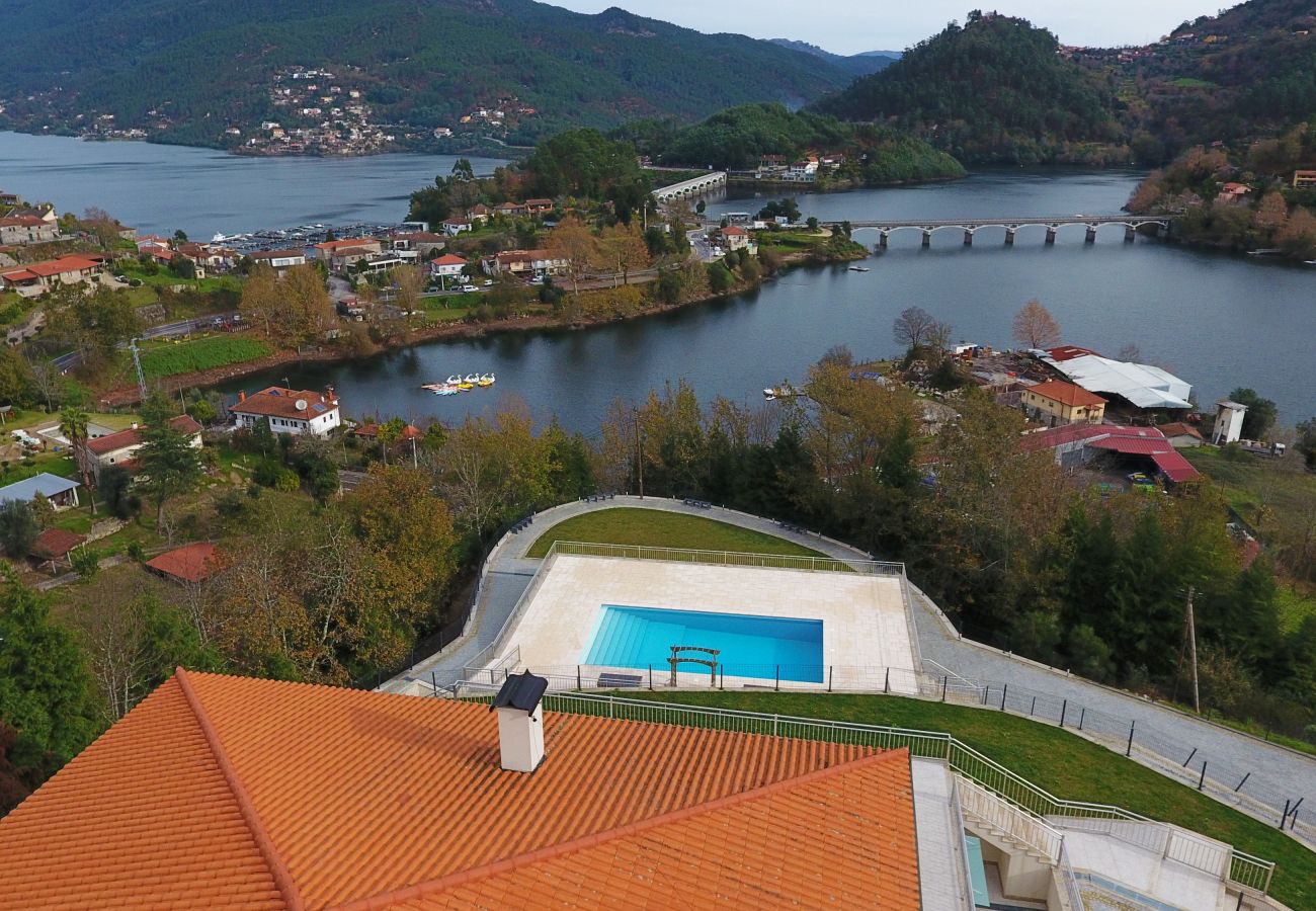 Estúdio em Gerês - Casa Panorâmica Estudio II