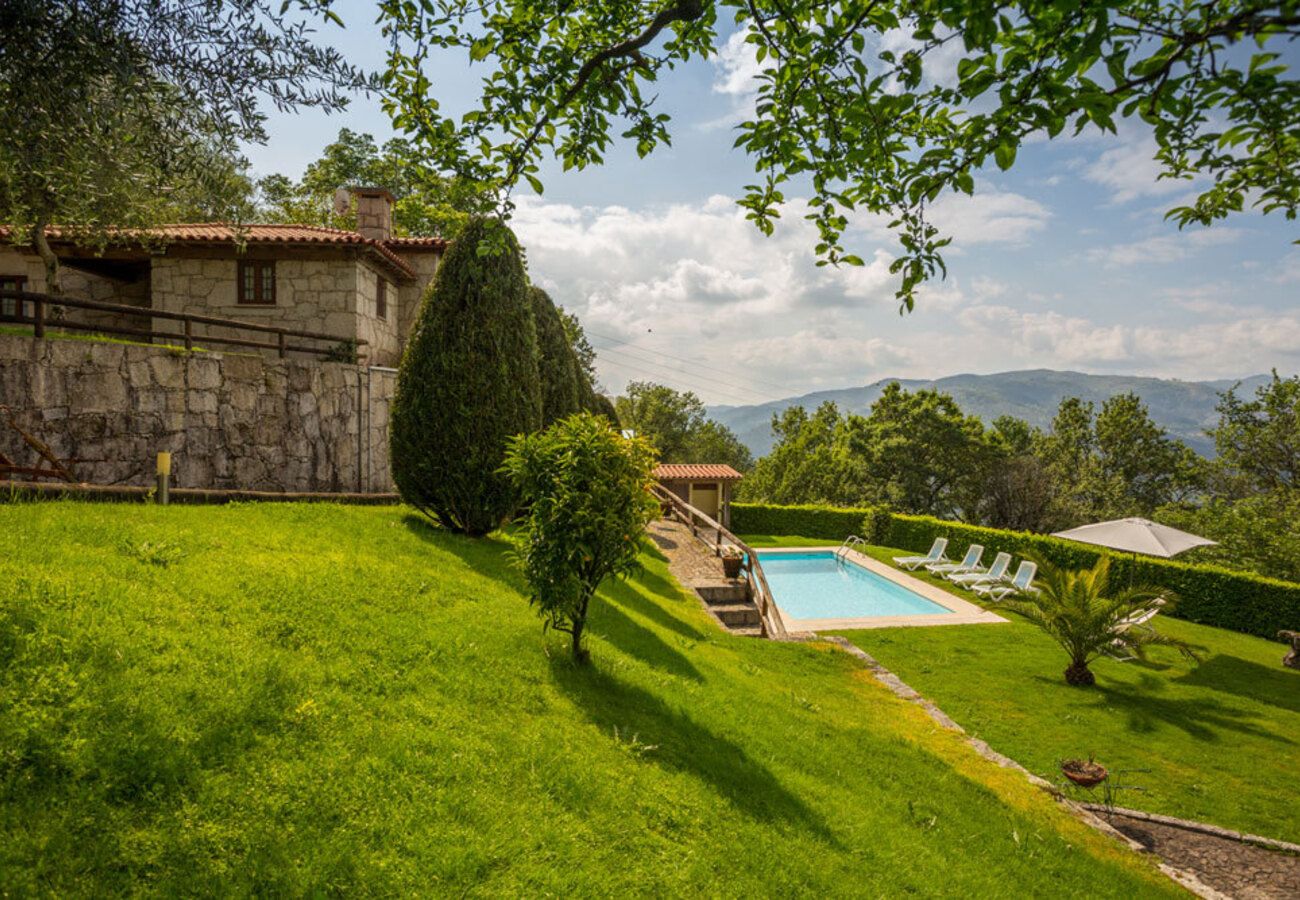 Casa rural em Gerês - Casa de Padreiro