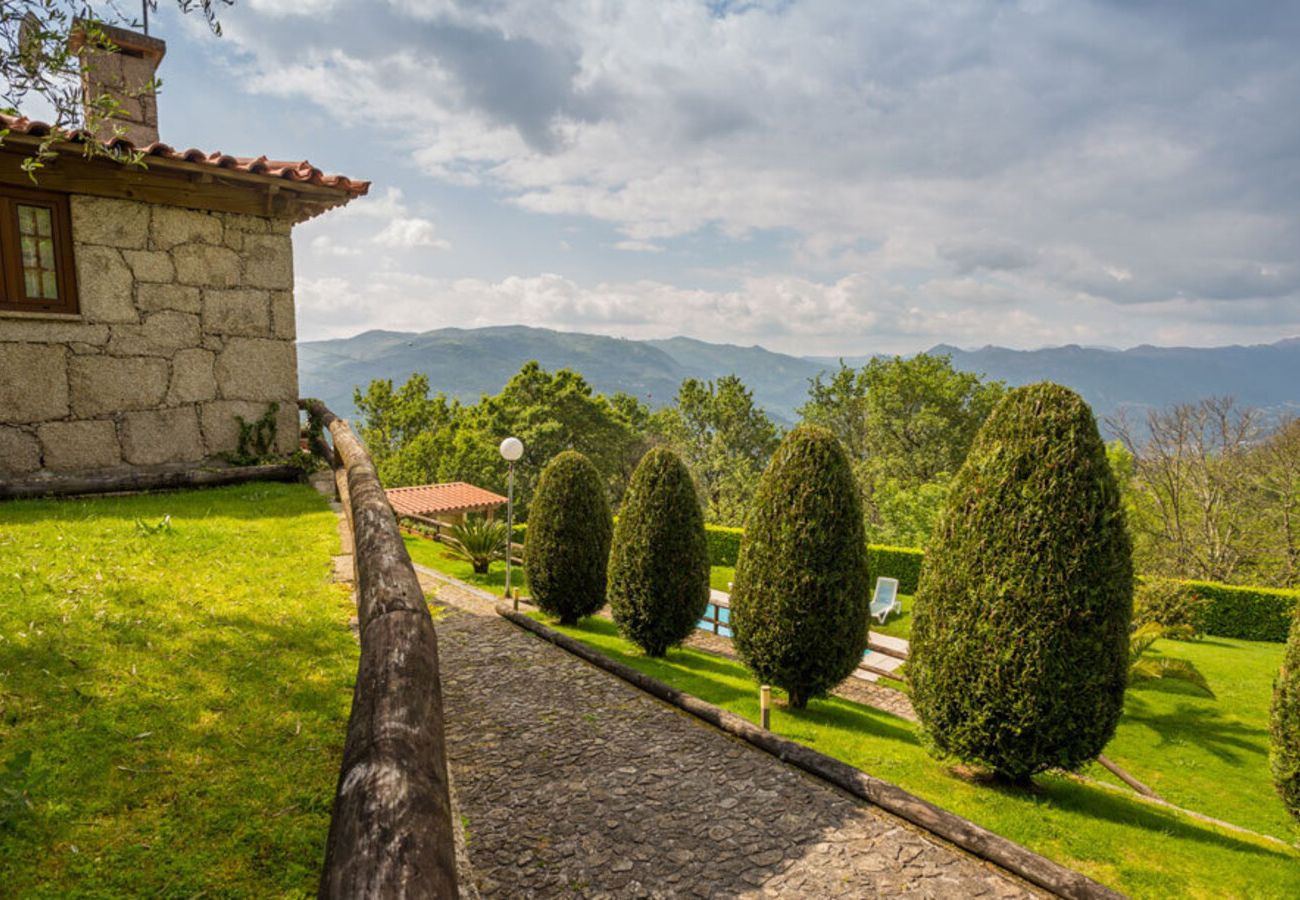 Casa rural em Gerês - Casa de Padreiro