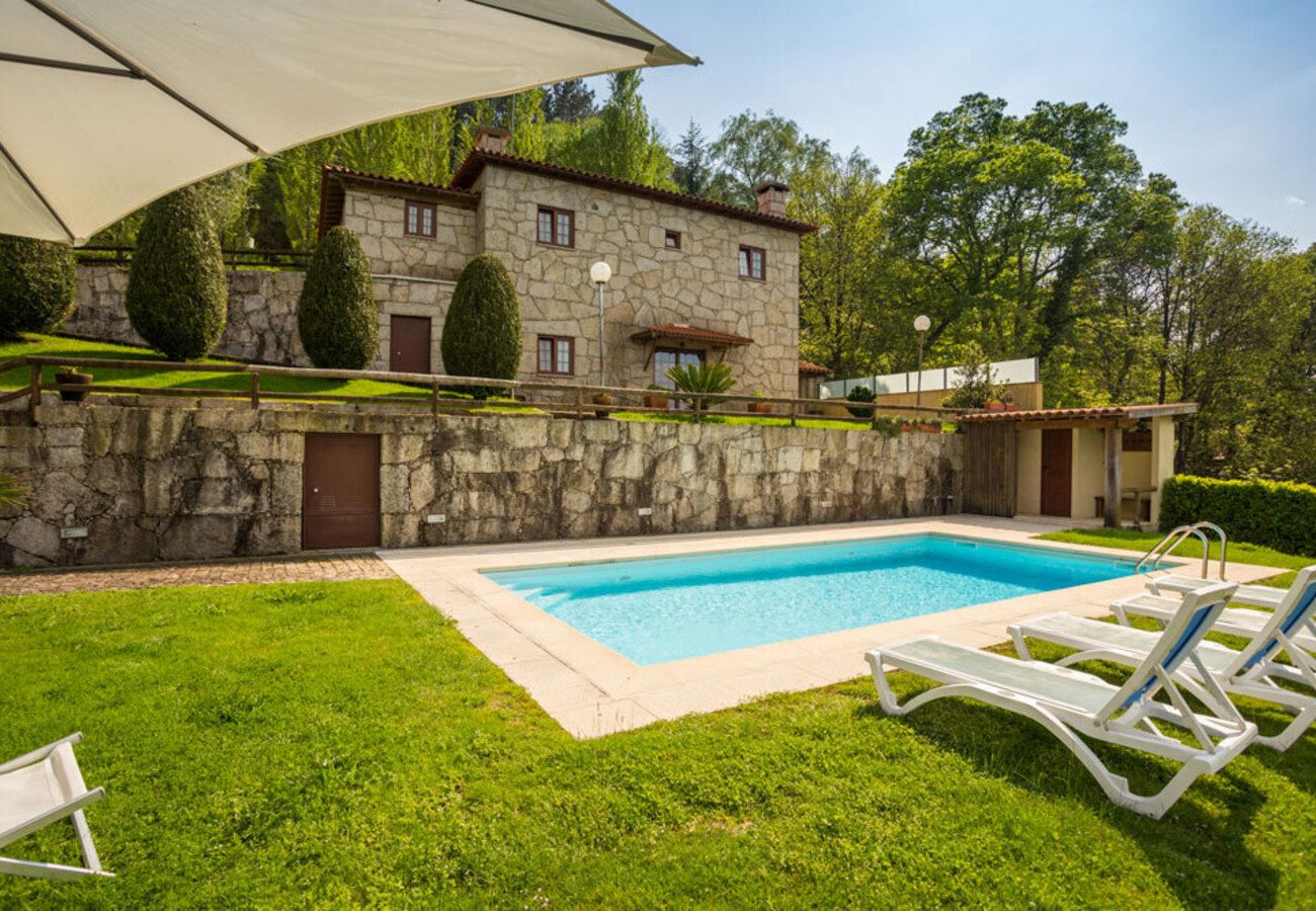 Casa rural em Gerês - Casa de Padreiro