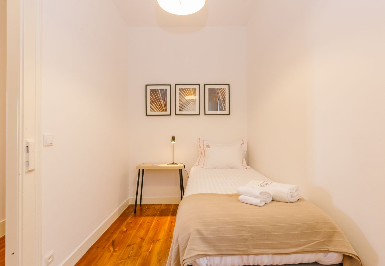 Apartamento em Lisboa - NEW!  RENT4REST CASTLE VIEW FAMILY & FRIENDS BAIRRO ALTO