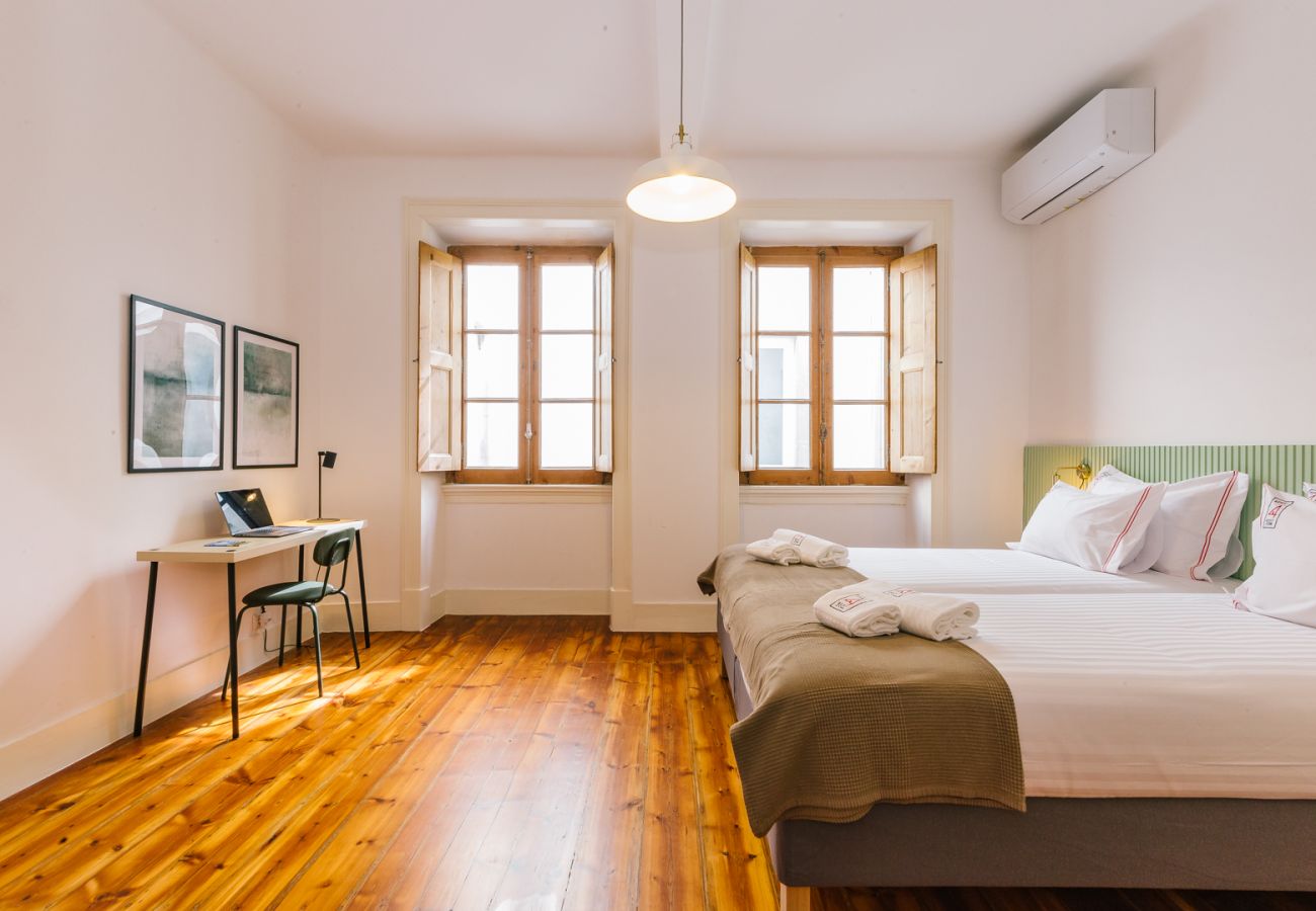 Apartamento em Lisboa - NEW!  RENT4REST CASTLE VIEW FAMILY & FRIENDS BAIRRO ALTO