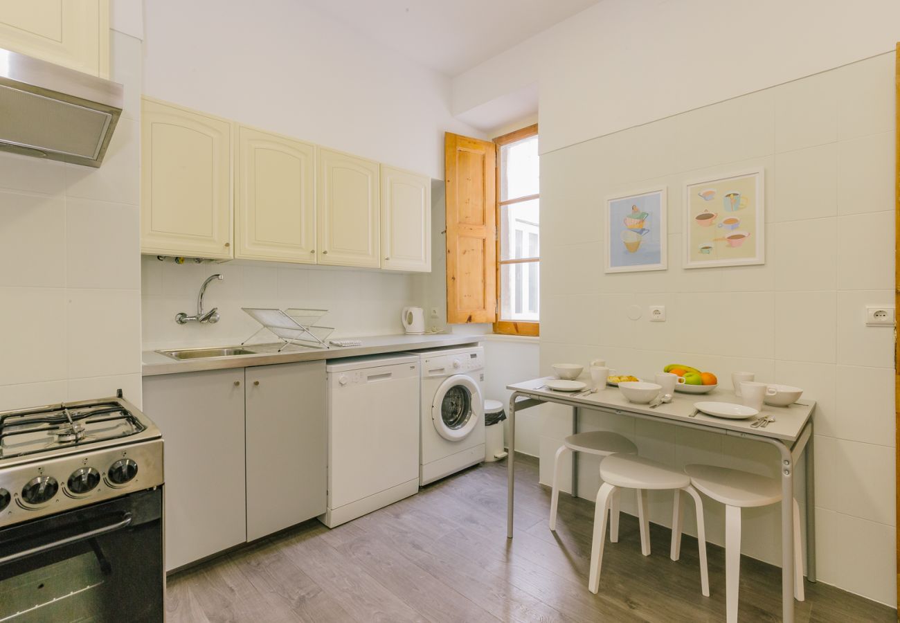 Apartamento em Lisboa - NEW!  RENT4REST CASTLE VIEW FAMILY & FRIENDS BAIRRO ALTO