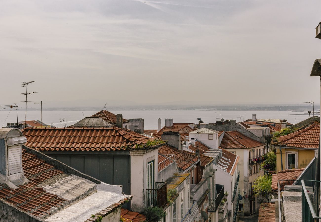 Apartamento em Lisboa - NEW!  RENT4REST CASTLE VIEW FAMILY & FRIENDS BAIRRO ALTO