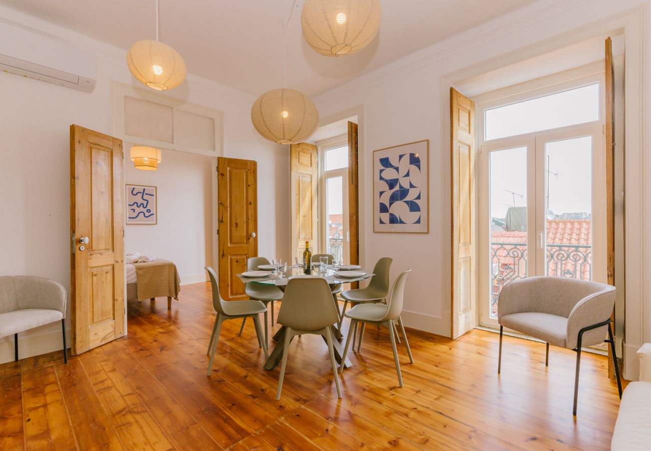 Apartamento em Lisboa - NEW!  RENT4REST CASTLE VIEW FAMILY & FRIENDS BAIRRO ALTO