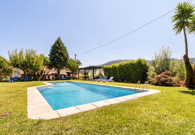 Bungalow em Gerês - Bungalow Chalé da Caniçada Bungalow em Gerês - Bungalow Chalé da Caniçada