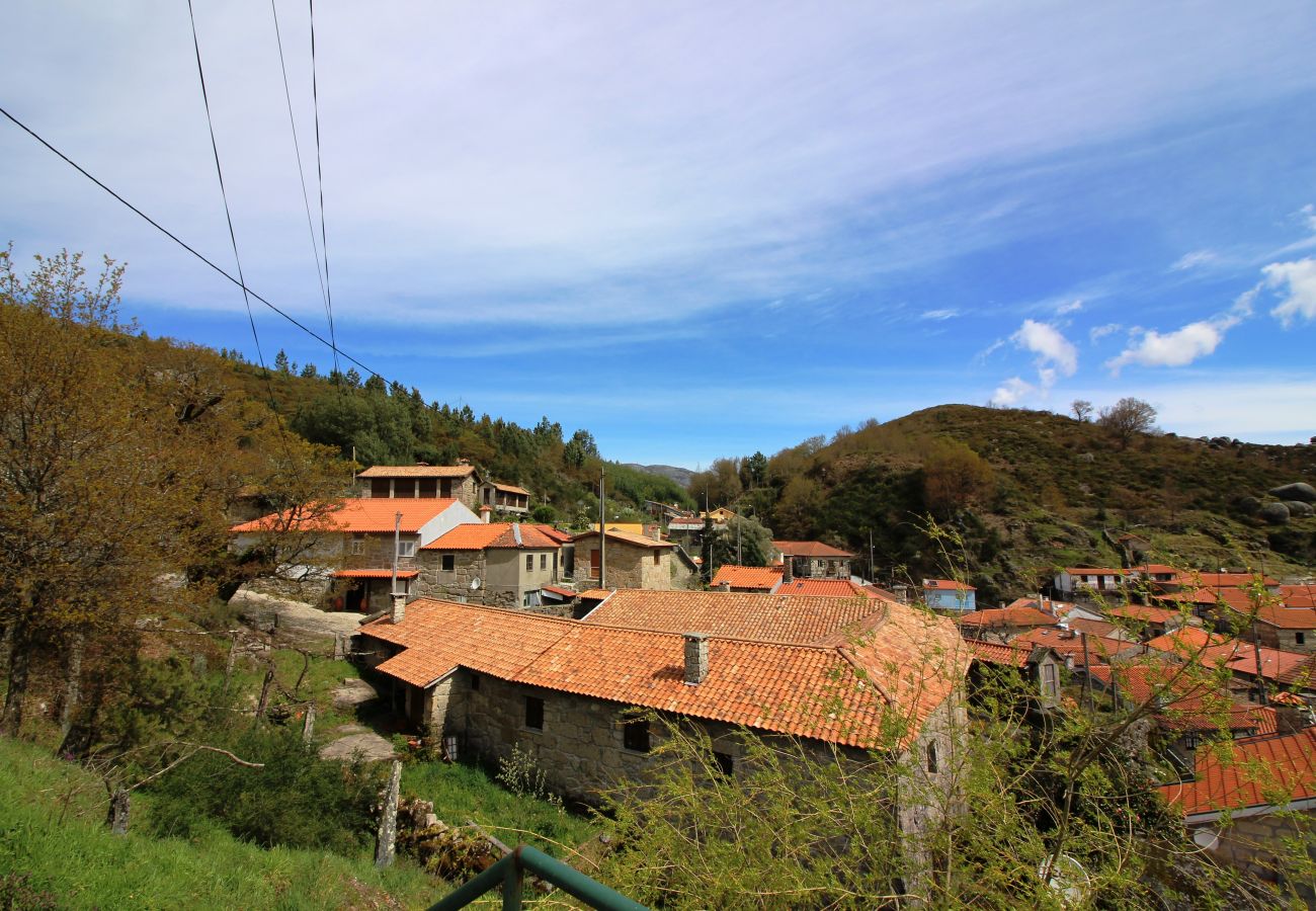 Cottage in Campo do Gerês - Rustic house at the gates of Peneda-Gerês National Park