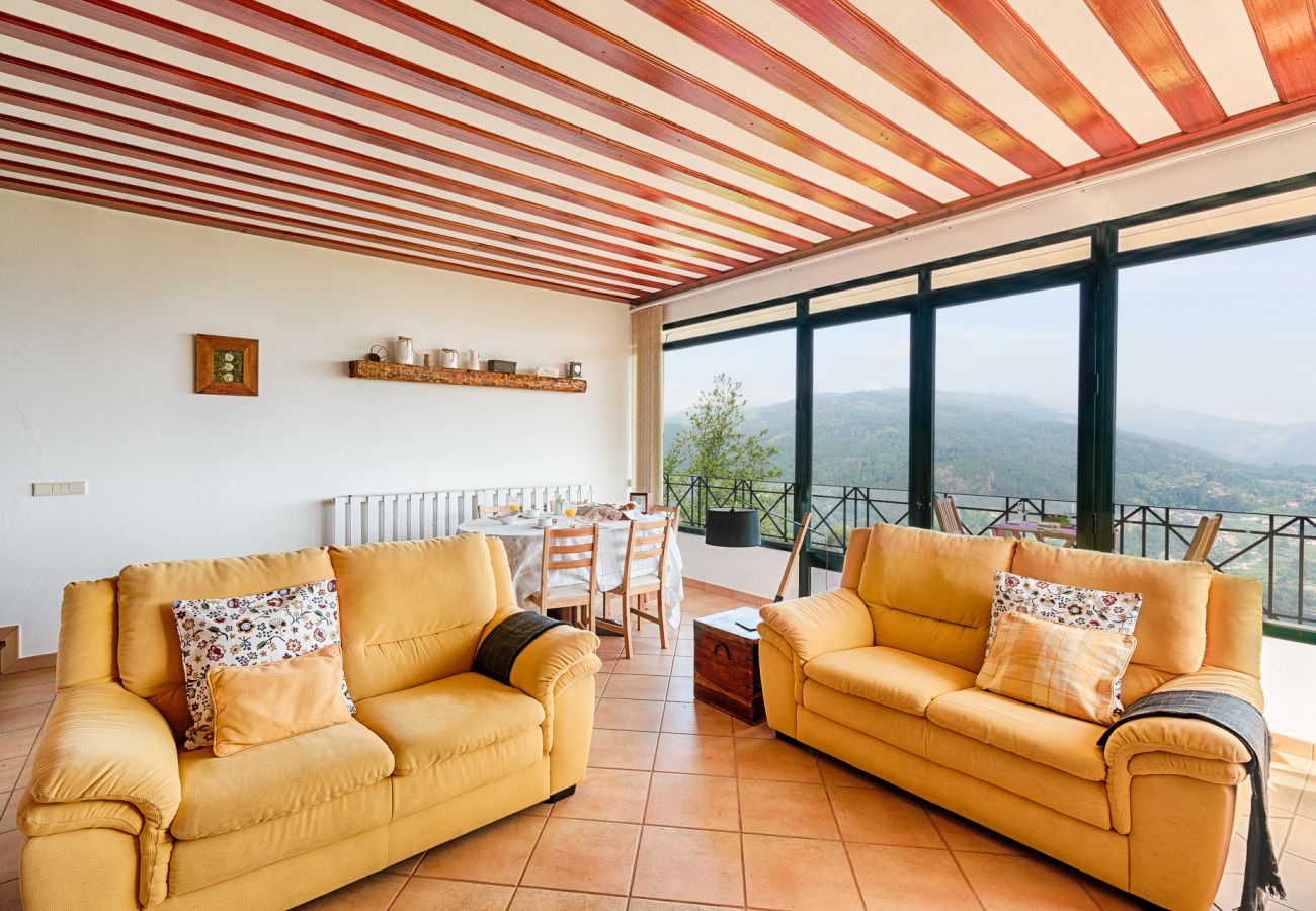 Villa in Gerês - House with private pool and fantastic views of Gerês 