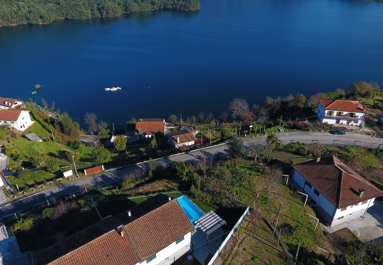 House in Gerês - House with fantastic views of the Serra do Gerês