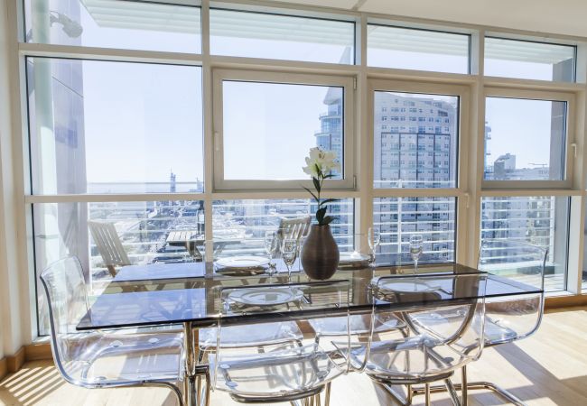 Apartment in Lisboa - L5 - LISBON PARQUE DAS NAÇÕES 17TH FLOOR RIVER VIE Apartment in Lisboa - L5 - LISBON PARQUE DAS NAÇÕES 17TH FLOOR RIVER VIE
