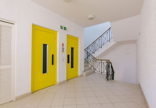 Studio in Estoril - E2 - ESTORIL APARTMENTS - BALCONY STUDIO 2 Studio in Estoril - E2 - ESTORIL APARTMENTS - BALCONY STUDIO 2