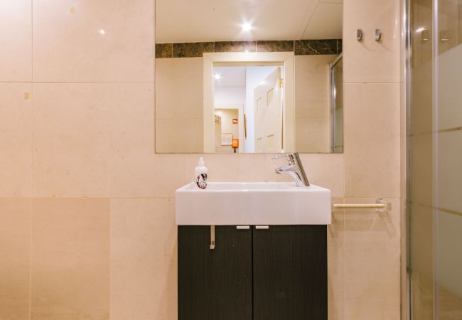 Studio in Estoril - E2 - ESTORIL APARTMENTS - BALCONY STUDIO 2 Studio in Estoril - E2 - ESTORIL APARTMENTS - BALCONY STUDIO 2