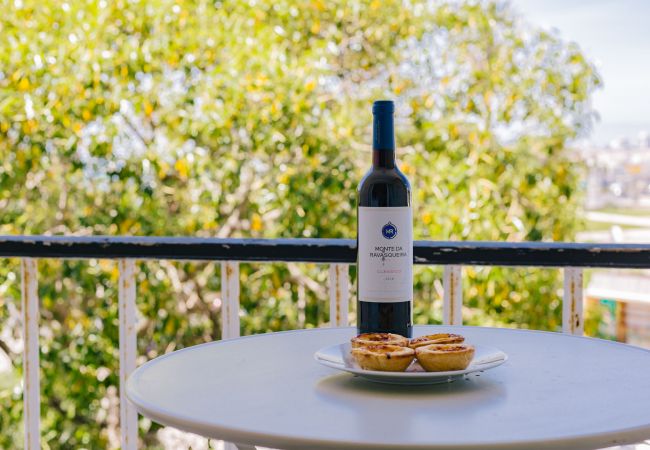 Studio in Estoril - E2 - ESTORIL APARTMENTS - BALCONY STUDIO 2 Studio in Estoril - E2 - ESTORIL APARTMENTS - BALCONY STUDIO 2