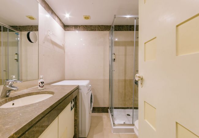 Studio in Estoril - E3 - ESTORIL BEACHFRONT  APARTMENTS - 1 BEDROOM Studio in Estoril - E3 - ESTORIL BEACHFRONT  APARTMENTS - 1 BEDROOM