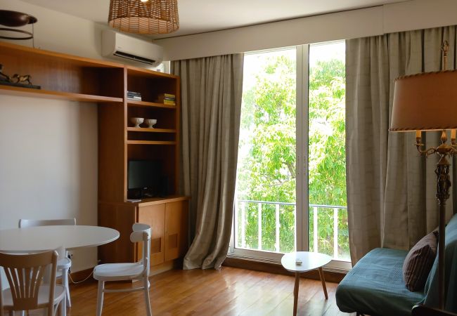 Studio in Estoril - E3 - ESTORIL BEACHFRONT  APARTMENTS - 1 BEDROOM Studio in Estoril - E3 - ESTORIL BEACHFRONT  APARTMENTS - 1 BEDROOM