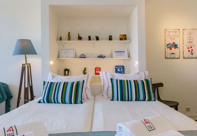 Studio in Estoril - E8 - ESTORIL BEACHFRONT STUDIO 8 Studio in Estoril - E8 - ESTORIL BEACHFRONT STUDIO 8