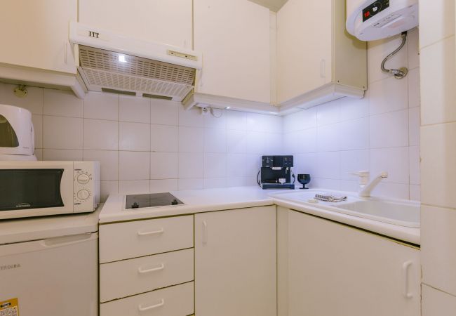 Studio in Estoril - E8 - ESTORIL BEACHFRONT STUDIO 8 Studio in Estoril - E8 - ESTORIL BEACHFRONT STUDIO 8