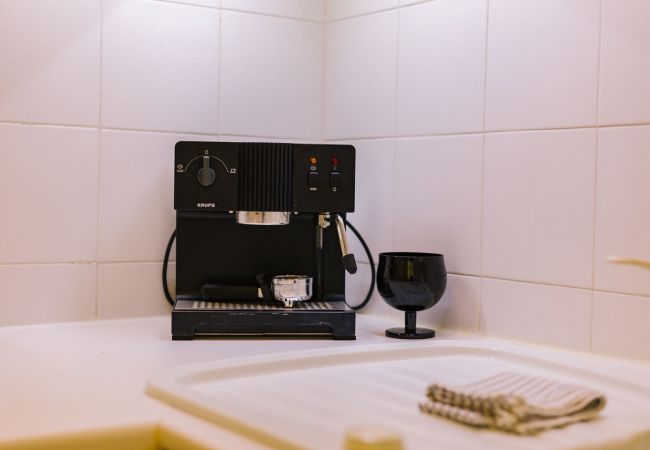 Studio in Estoril - E8 - ESTORIL BEACHFRONT STUDIO 8 Studio in Estoril - E8 - ESTORIL BEACHFRONT STUDIO 8