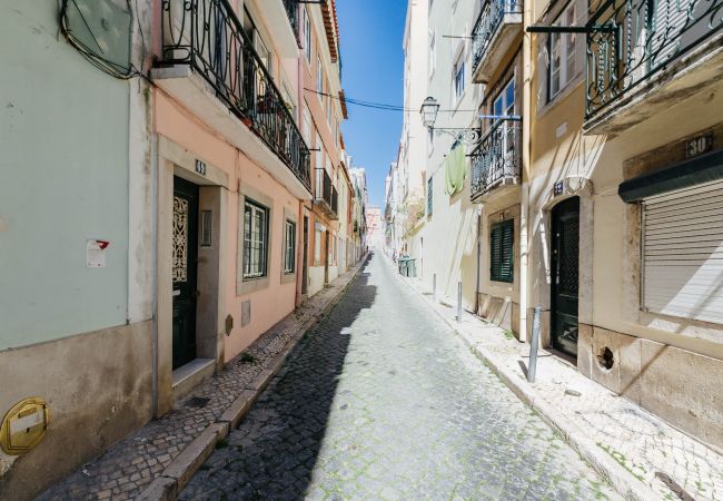 Apartment in Lisboa - L4.2 - BAIRRO ALTO CHARMING 1 BEDROOM APARTMENT Apartment in Lisboa - L4.2 - BAIRRO ALTO CHARMING 1 BEDROOM APARTMENT