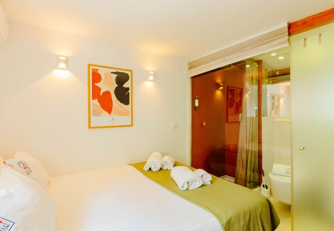 Apartment in Lisboa - L4.2 - BAIRRO ALTO CHARMING 1 BEDROOM APARTMENT Apartment in Lisboa - L4.2 - BAIRRO ALTO CHARMING 1 BEDROOM APARTMENT