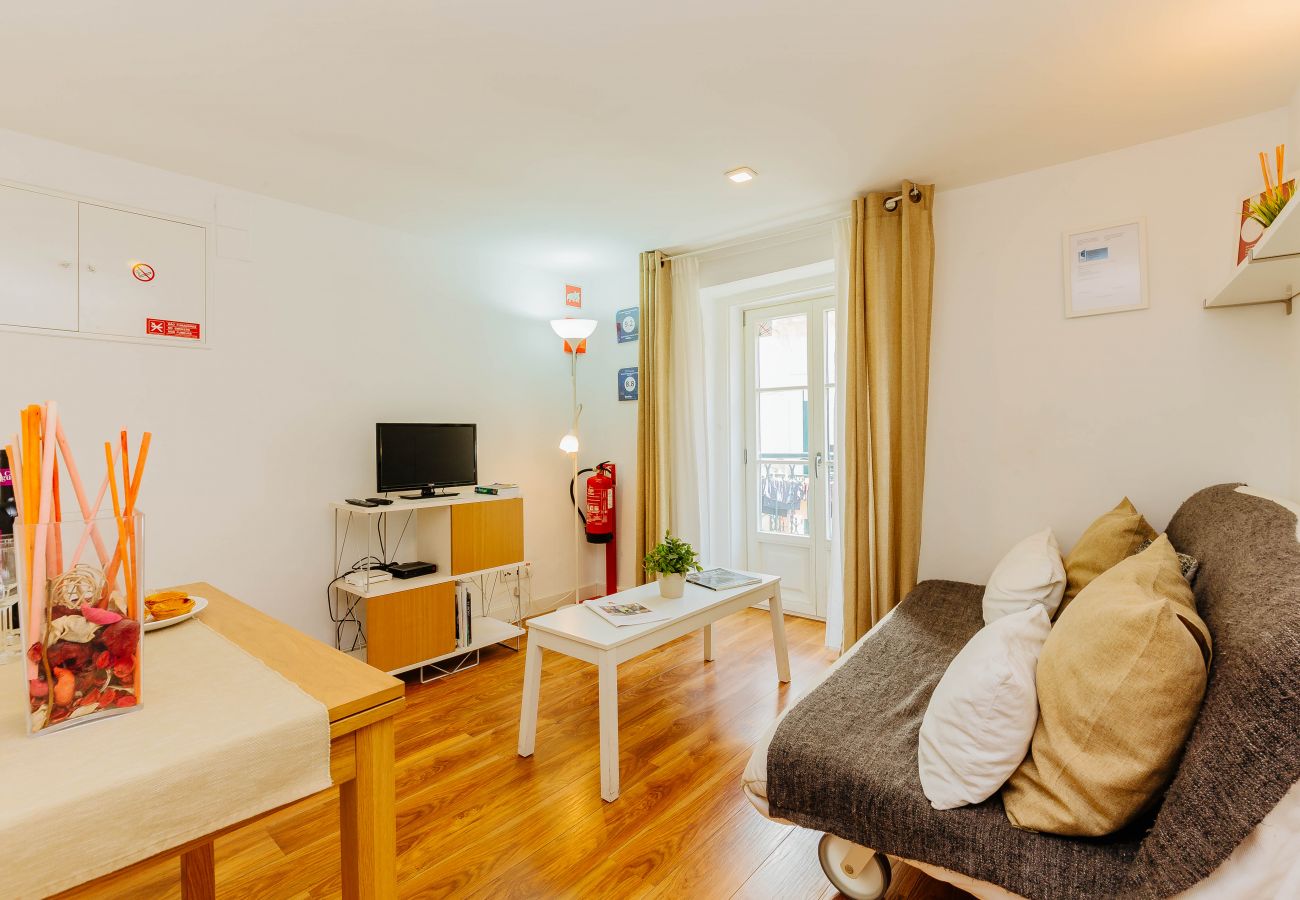 Apartment in Lisbon - RENT4REST BAIRRO ALTO CHARMING 1 BEDROOM APARTMENT