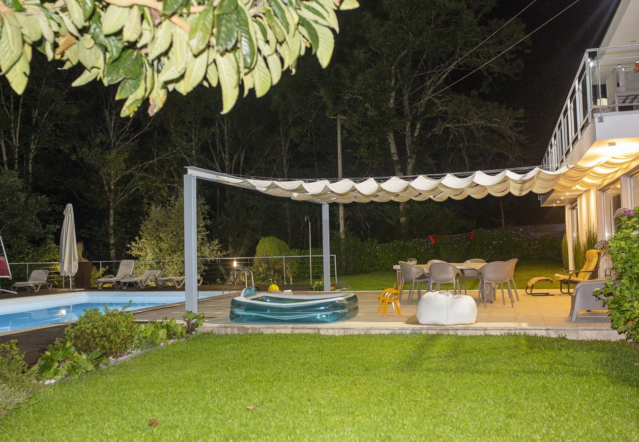 Villa in Vieira do Minho - Private villa deluxe with pool and jacuzzi