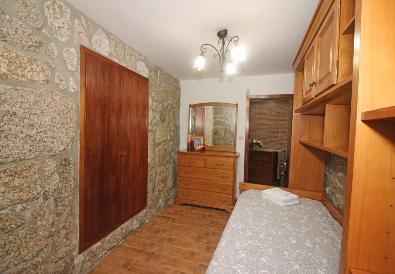 Cottage in Gerês - Village house with private pool