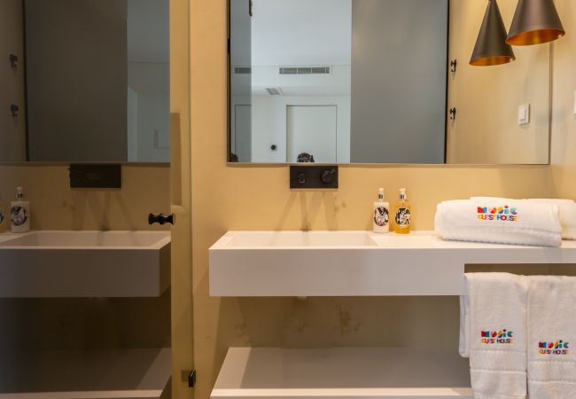 Rent by room in Lisboa - A0.1 C SCHUBERT MUSIC GUEST HOUSE Rent by room in Lisboa - A0.1 C SCHUBERT MUSIC GUEST HOUSE