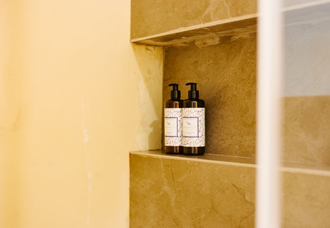 Rent by room in Lisboa - A0.1 C SCHUBERT MUSIC GUEST HOUSE Rent by room in Lisboa - A0.1 C SCHUBERT MUSIC GUEST HOUSE