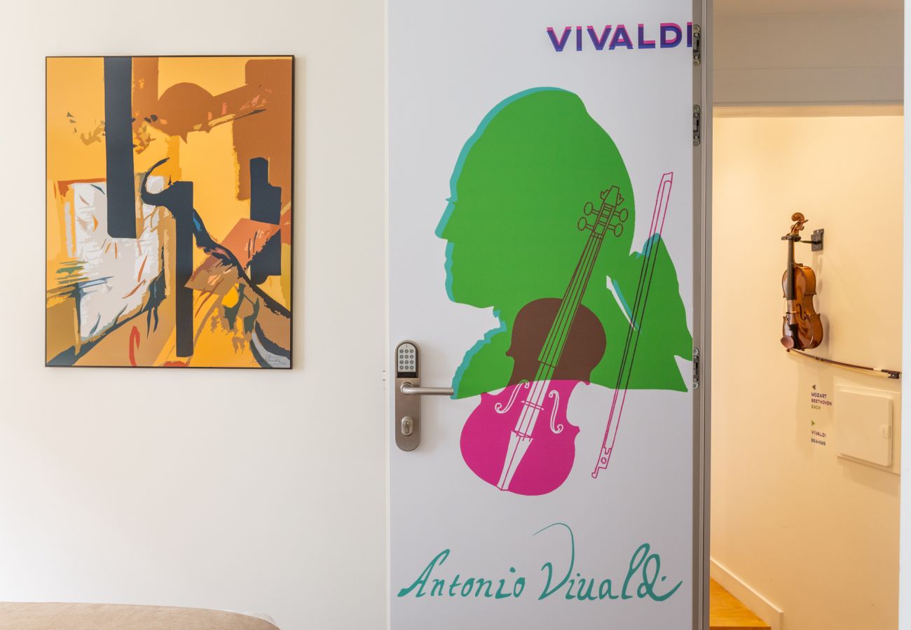 Rent by room in Lisbon - BAIRRO ALTO MUSIC GUEST HOUSE VIVALDI