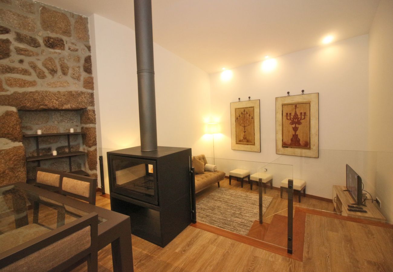 Cottage in Gerês - rural house in Geres for 4 people with fireplace