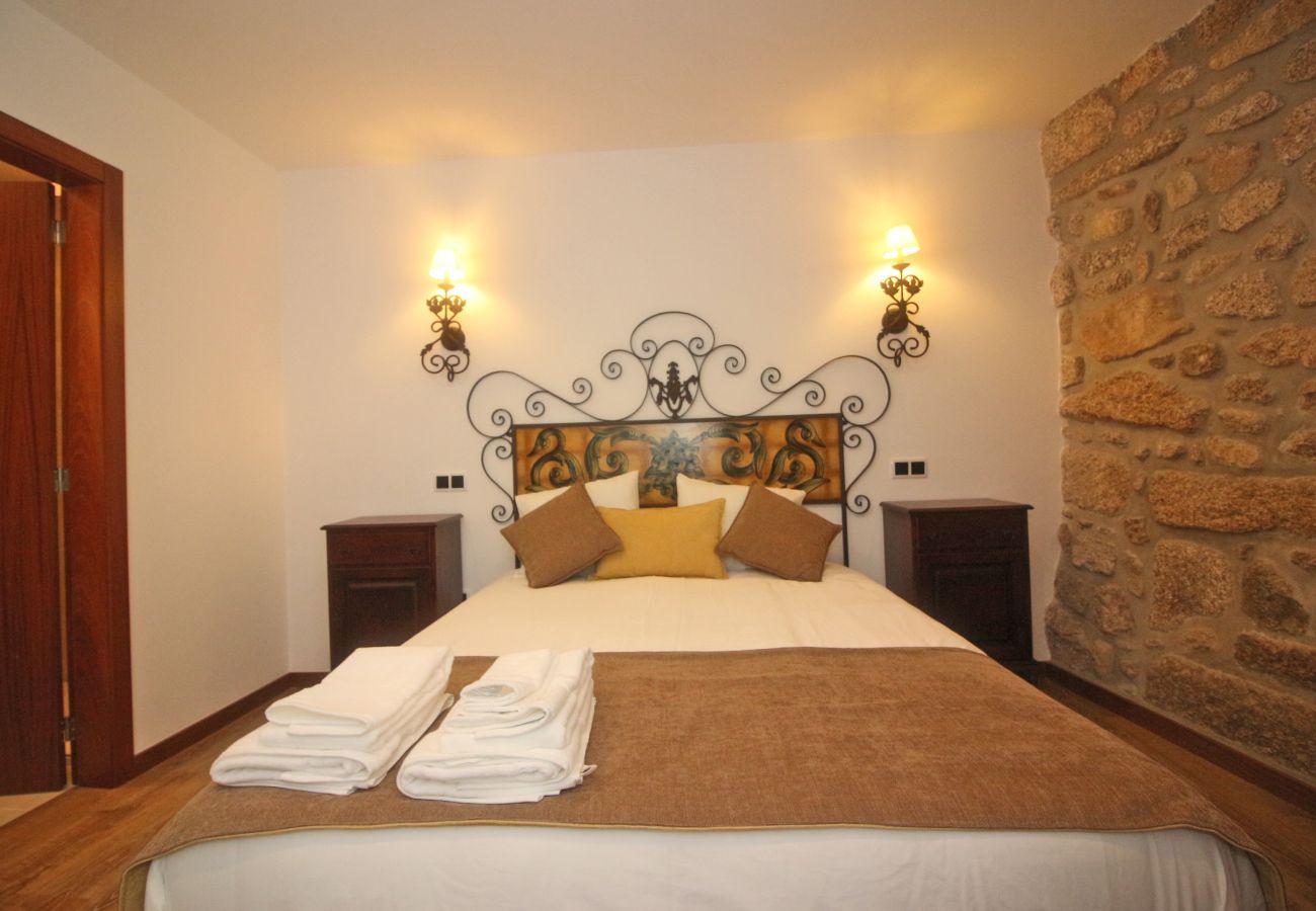 Cottage in Gerês - rural house in Geres for 4 people with fireplace