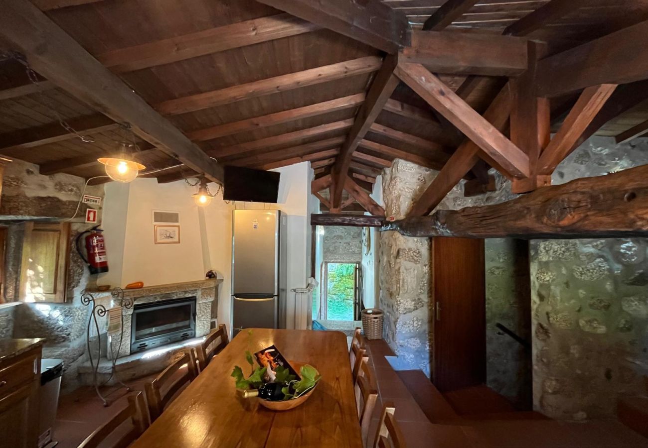 Cottage in Terras de Bouro - Rural house with swimming pool