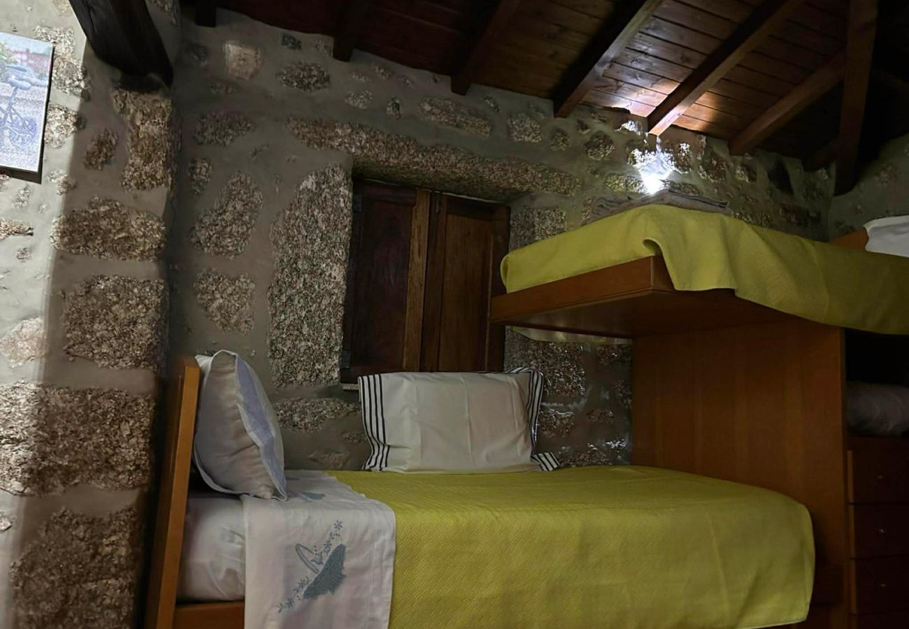 Cottage in Terras de Bouro - Rural house with swimming pool