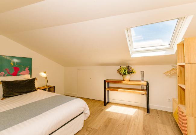 Rent by room in Lisboa - A2 C MOZART MUSIC GUEST HOUSE Rent by room in Lisboa - A2 C MOZART MUSIC GUEST HOUSE