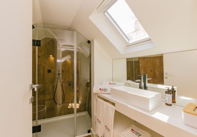 Rent by room in Lisboa - A2 C MOZART MUSIC GUEST HOUSE Rent by room in Lisboa - A2 C MOZART MUSIC GUEST HOUSE