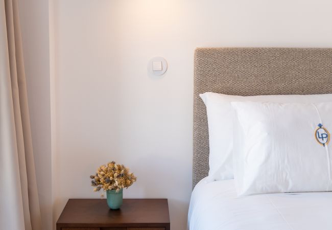 Studio in Braga - LP Heritage 2.02 Episcopal Studio in Braga - LP Heritage 2.02 Episcopal