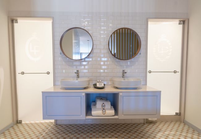 Studio in Braga - LP Heritage 2.02 Episcopal Studio in Braga - LP Heritage 2.02 Episcopal