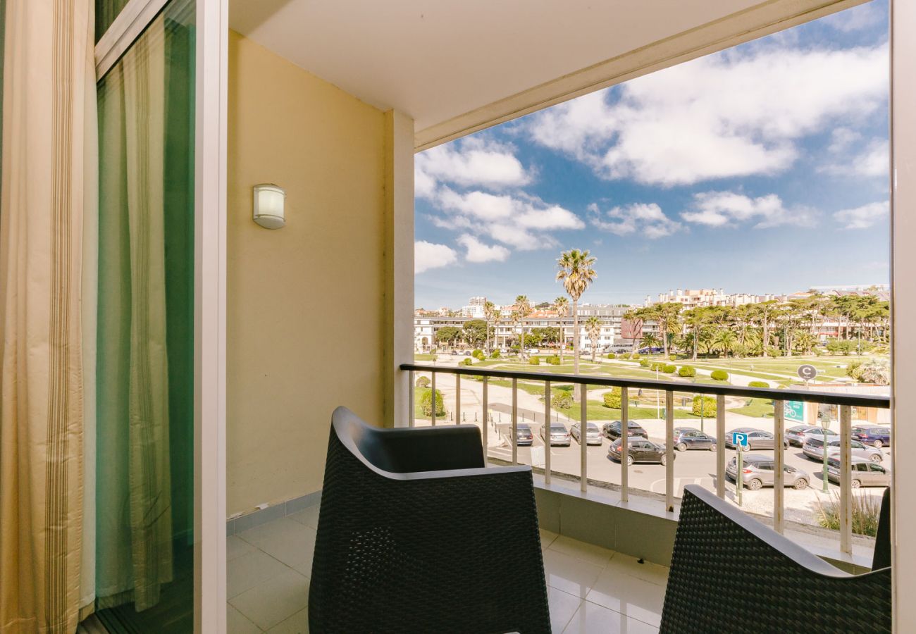 Studio in Estoril - ESTORIL BEACHFRONT - BALCONY STUDIO 18